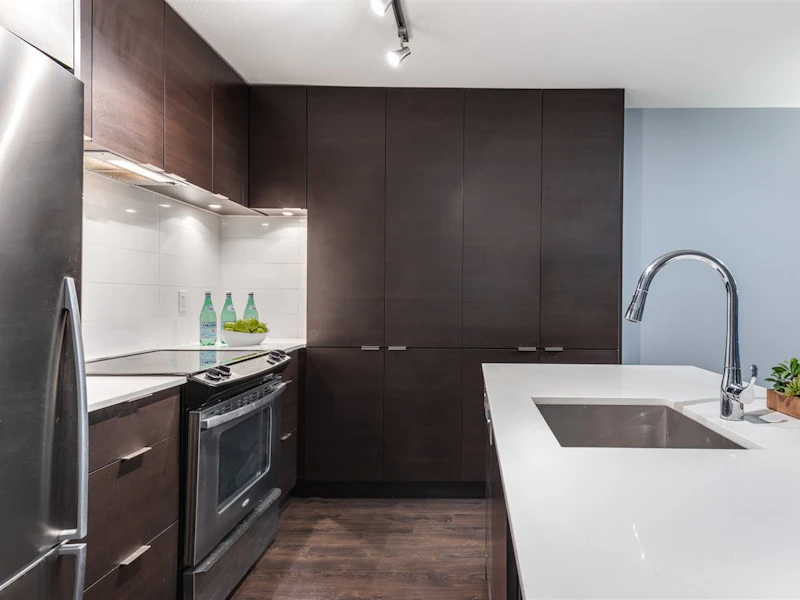 407 - 1677 Lloyd Avenue, North Vancouver BC V7P 0B1