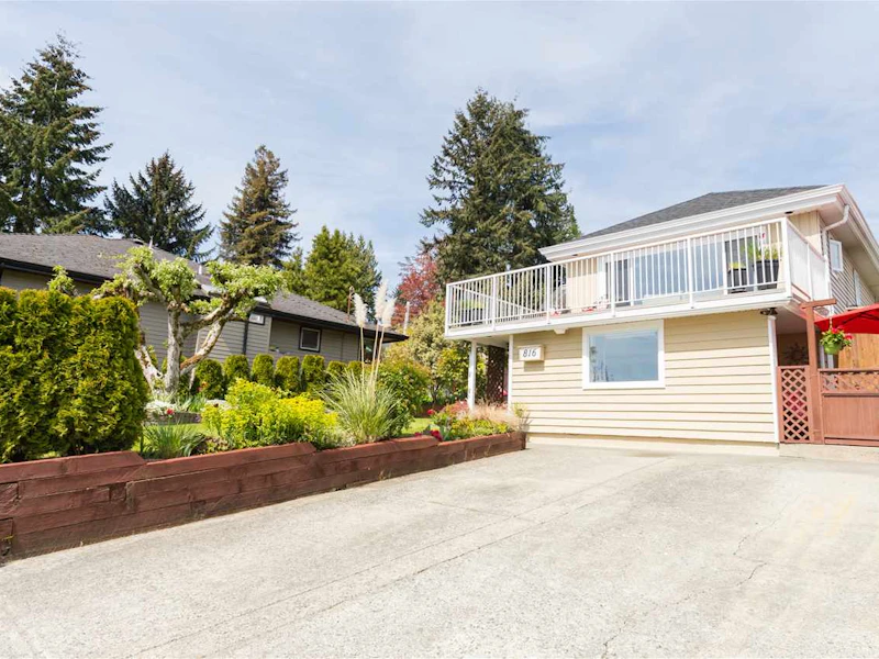 816 Calverhall Street, North Vancouver BC V7L 1X9