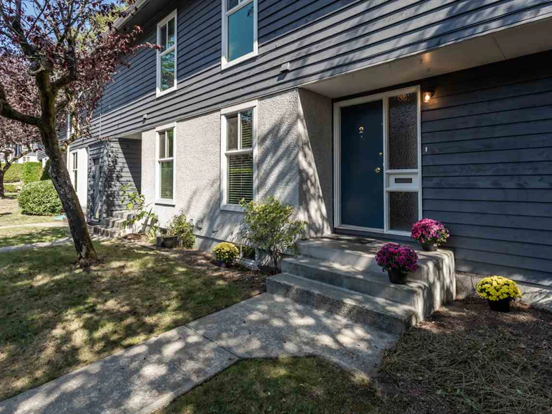 2 - 300 Decaire Street, Coquitlam BC V3K 5P2