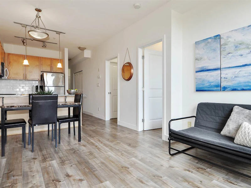 302 - 688 E 17th Avenue, Vancouver BC V5V 0A8