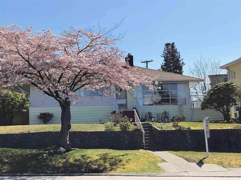 7160 Ridge Drive, Burnaby BC V5A 1B2