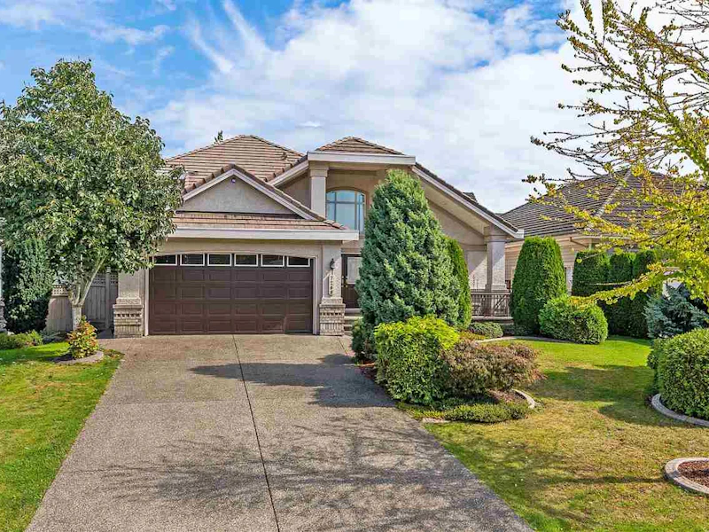 7268 146th Street, Surrey BC V3S 8Z7