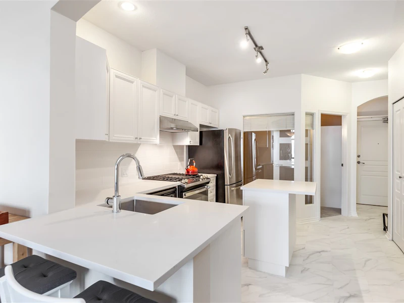 302 - 2175 Salal Drive, Vancouver BC V6K 4V2