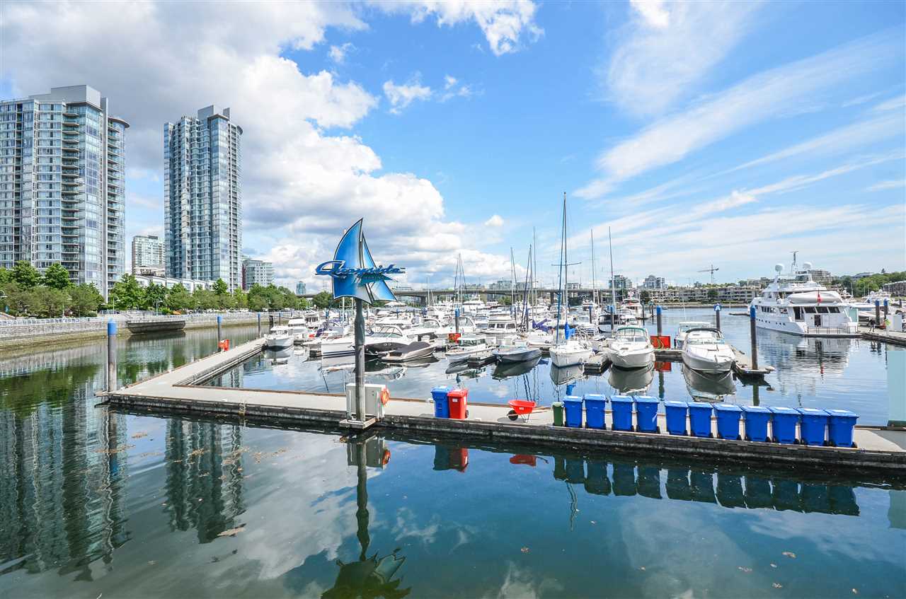 3505-1199 Marinaside Cres  
