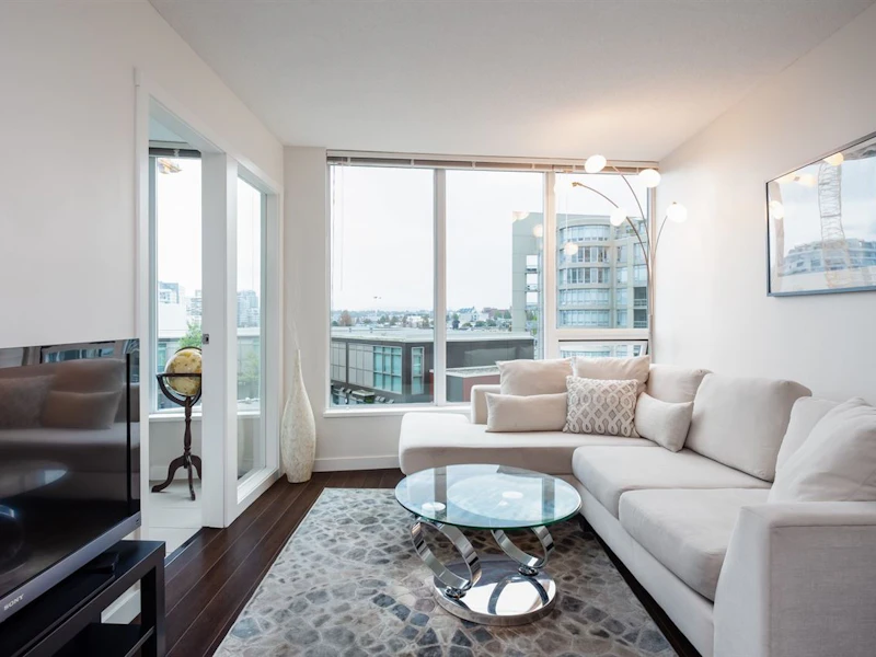 605 - 445 W 2nd Avenue, Vancouver BC V5Y 0E8