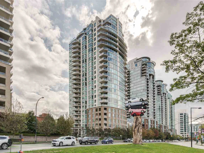 1602 - 120 Milross Avenue, Vancouver BC V6A 4K7