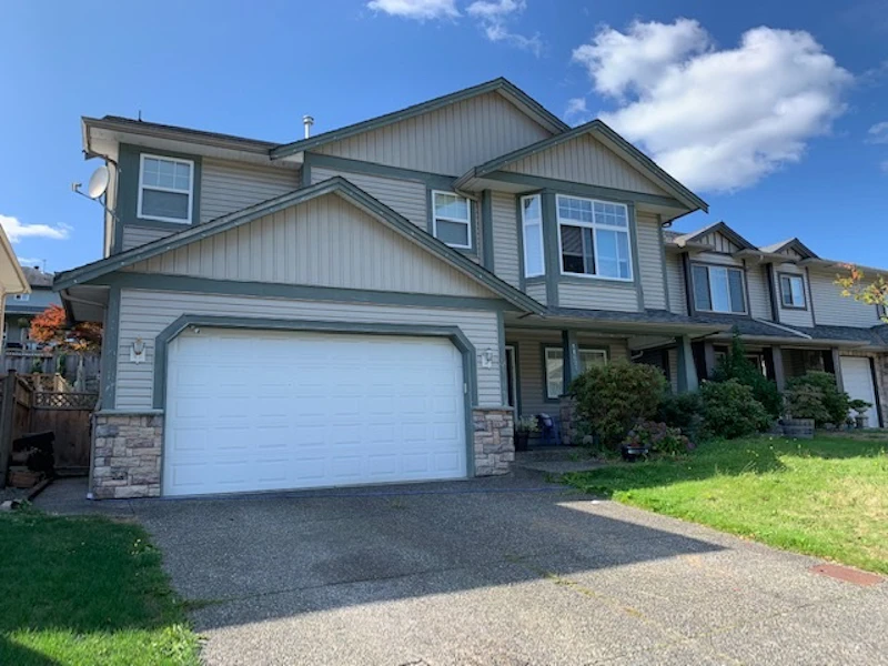 11621 238a Street, Maple Ridge BC V4R 2V6