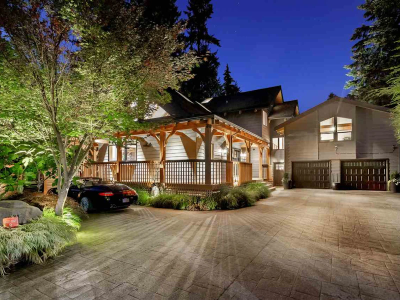790 Grantham Place, North Vancouver BC V7H 1T1