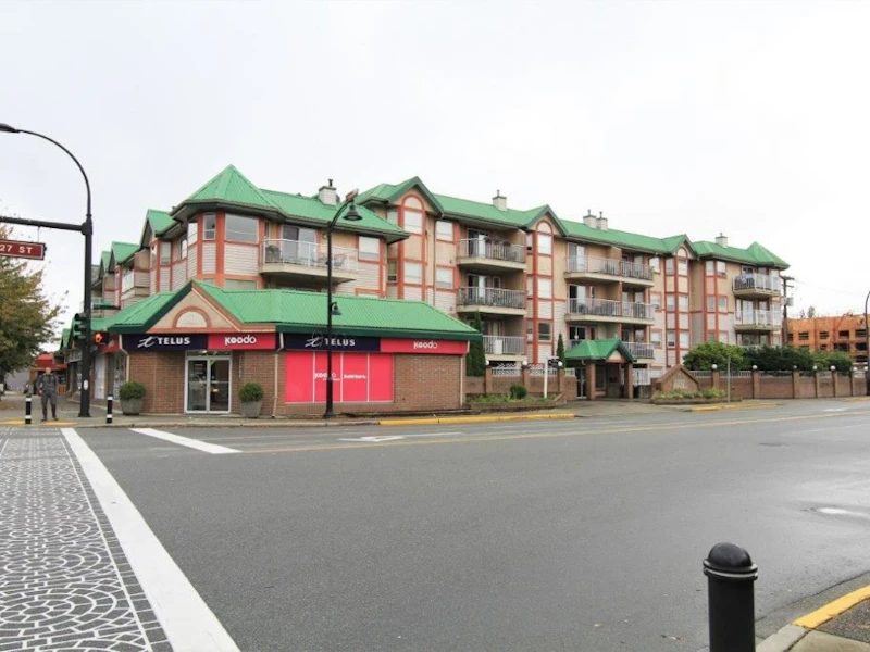 221 - 22661 Lougheed Highway, Maple Ridge BC V2X 2V4
