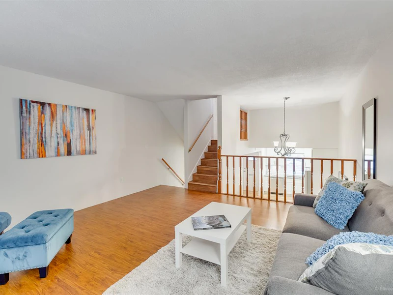 14 - 33293 E Bourquin Crescent, Abbotsford BC V2S 1Y2
