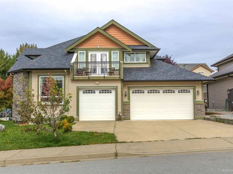 24903 108th Avenue, Maple Ridge BC V2W 0E3