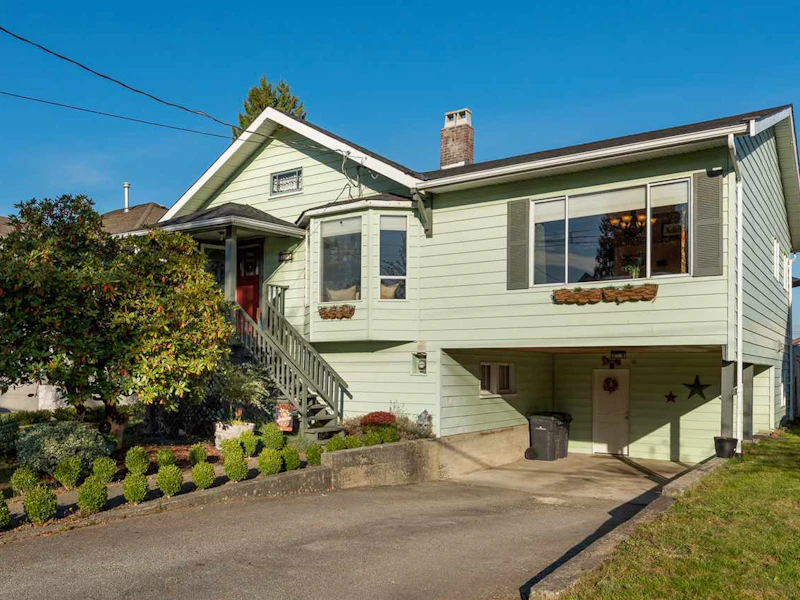 116 Harvey Street, New Westminster BC V3L 4G2