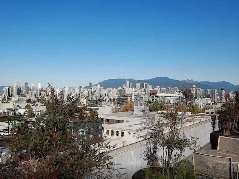 411 - 2511 Quebec Street, Vancouver BC V5T 0B6