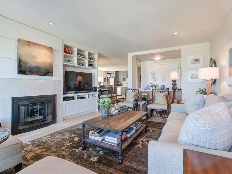 301 - 2148 W 2nd Avenue, Vancouver BC V6K 1H6
