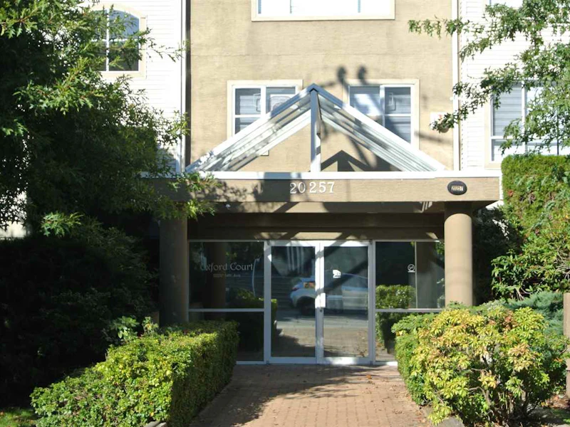 102 - 20257 54th Avenue, Langley BC V3A 3W2
