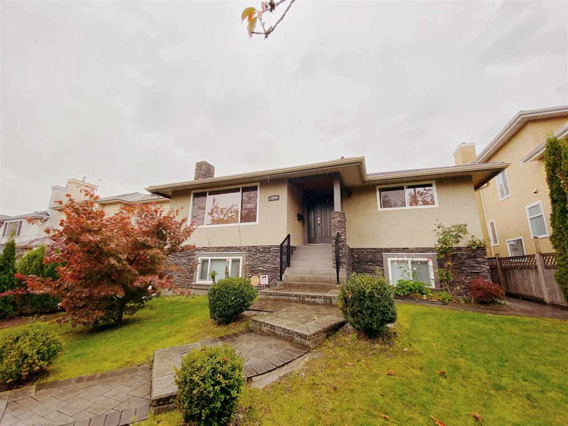 7899 Heather Street, Vancouver BC V6P 3R7