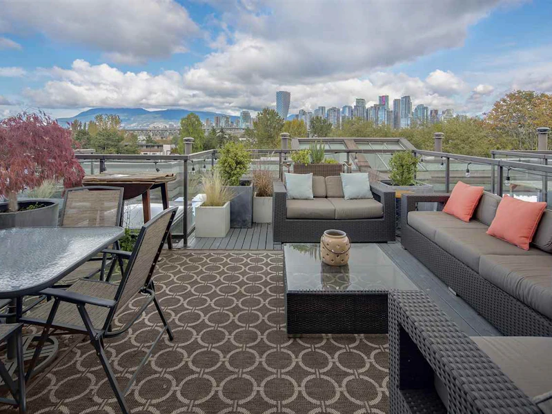 302 - 1220 W 6th Avenue, Vancouver BC V6H 1A5