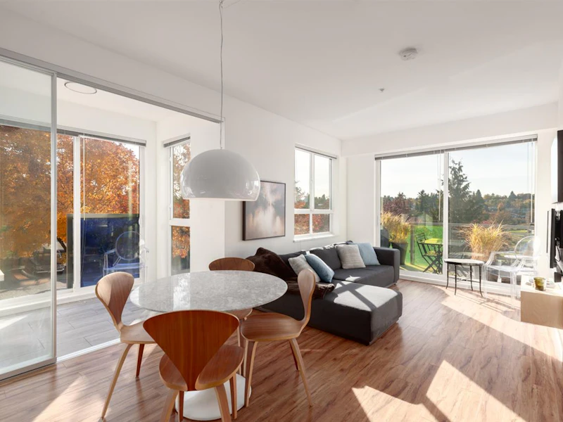102 - 683 E 27th Avenue, Vancouver BC V5V 2K7