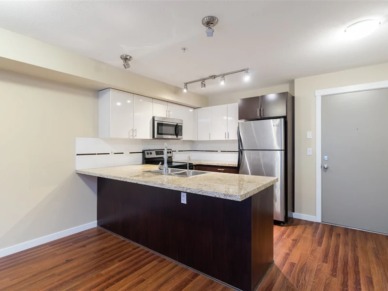 203 - 14960 102a Avenue, Surrey BC V3R 6A3