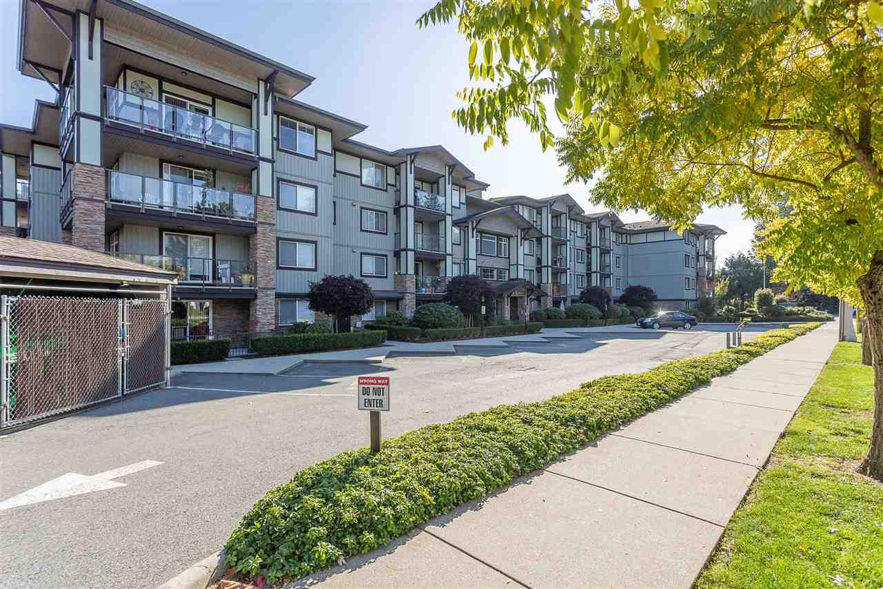 307 2038 SANDALWOOD Cres  
