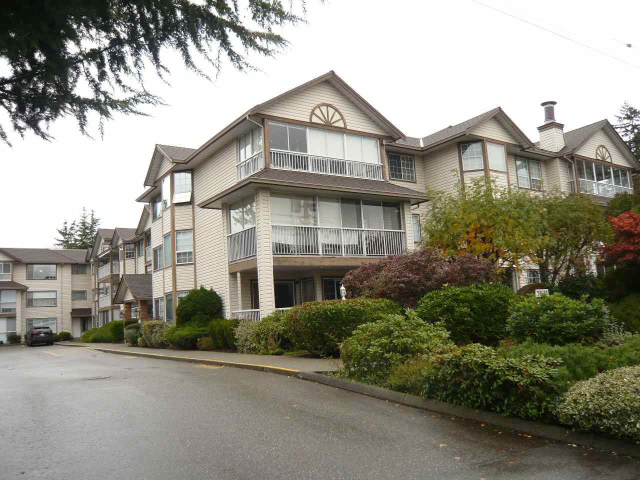 302-32145 Old Yale Rd  
