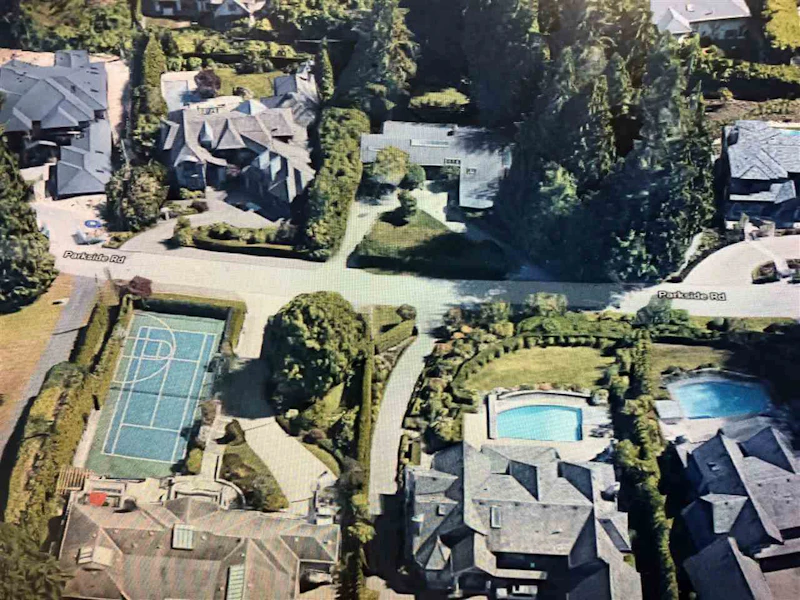 716 Parkside Road, West Vancouver BC V7S 1P3