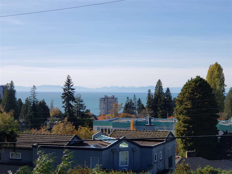 1160 21st Street, West Vancouver BC V7V 4B1