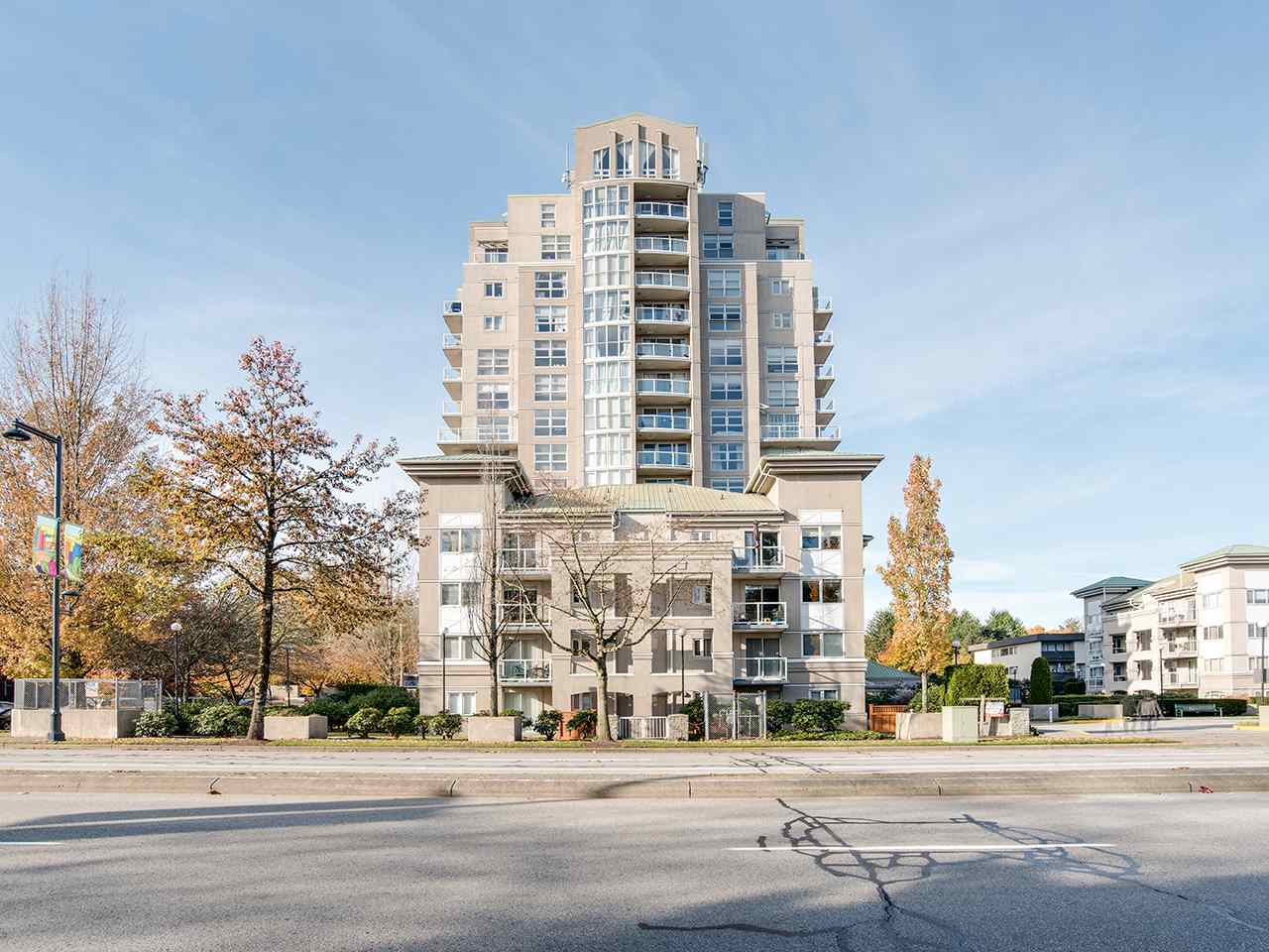 905-10523 University Dr  