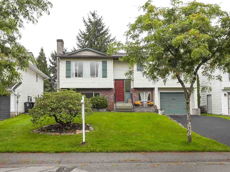 20976 94b Avenue, Langley BC V1M 1X6
