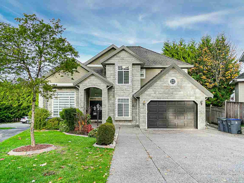 14233 114th Avenue, Surrey BC V3R 1P2