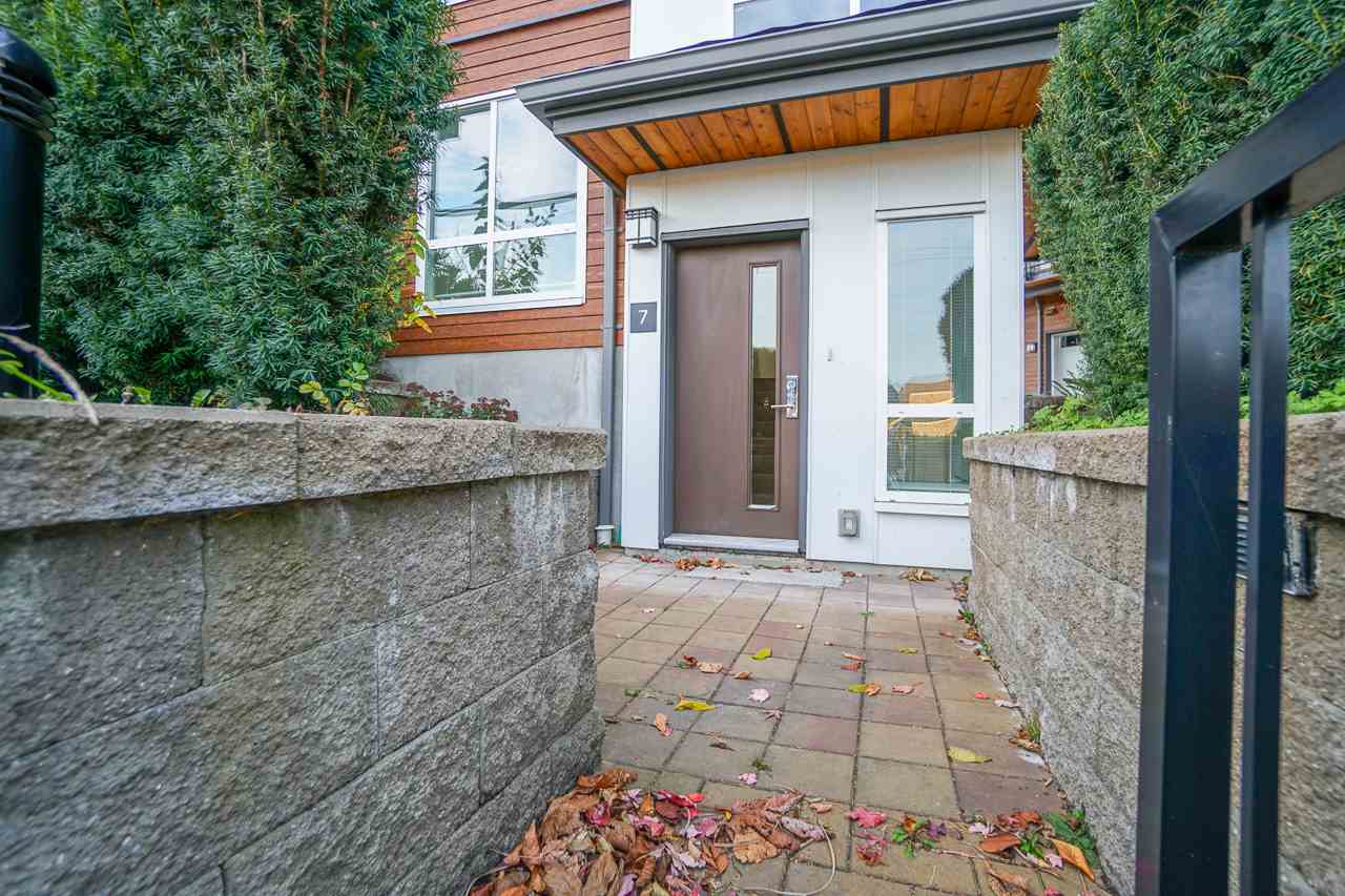 7-909 Clarke Rd  