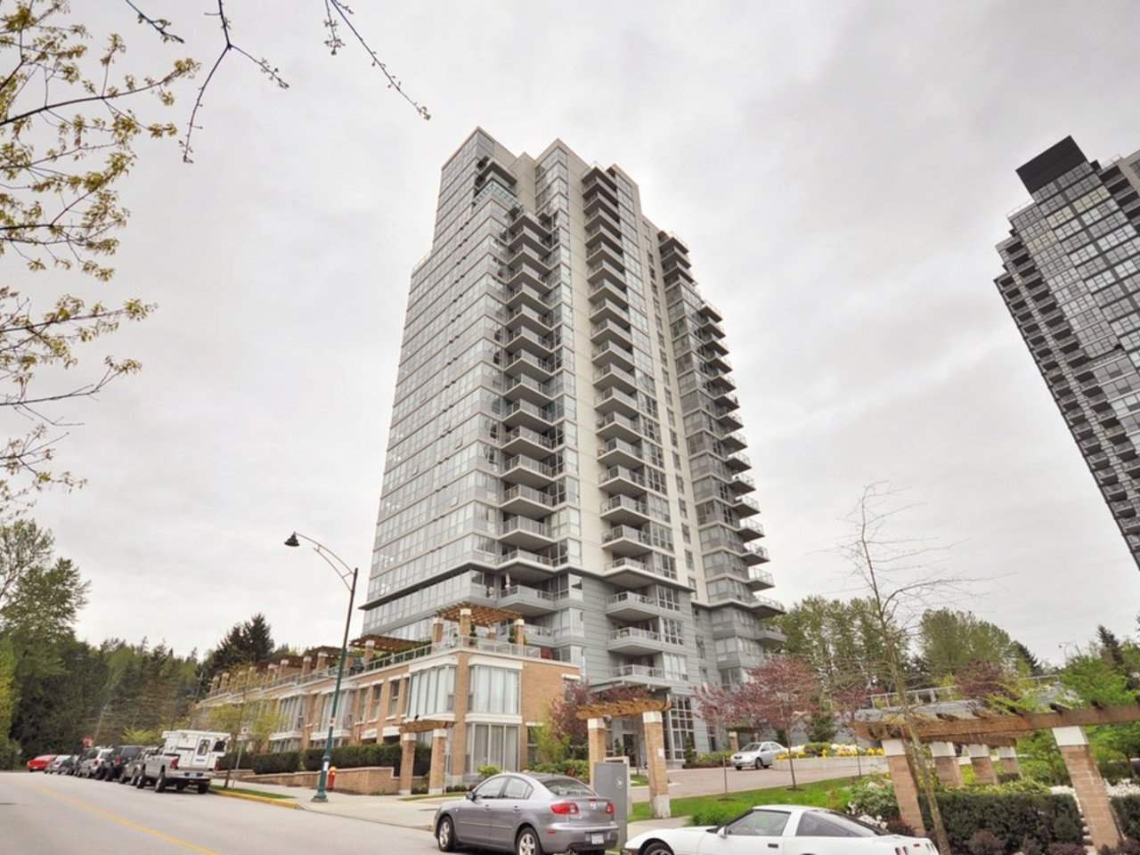 1305-290 Newport Dr  