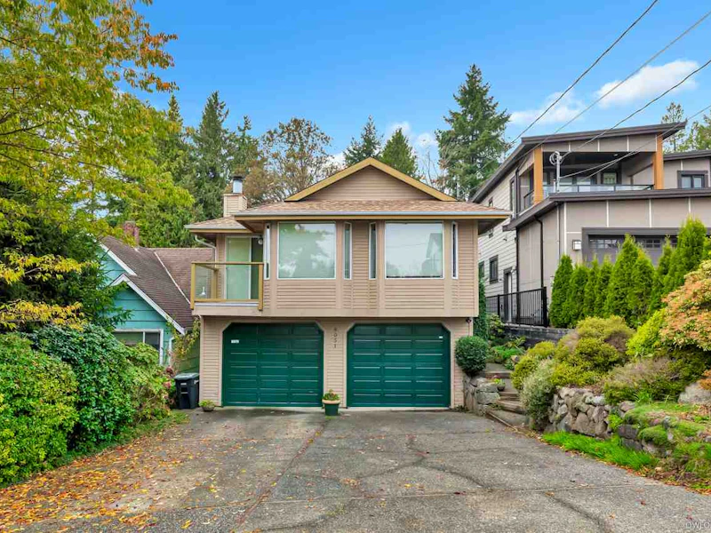 8051 Mcgregor Avenue, Burnaby BC V5J 4H7