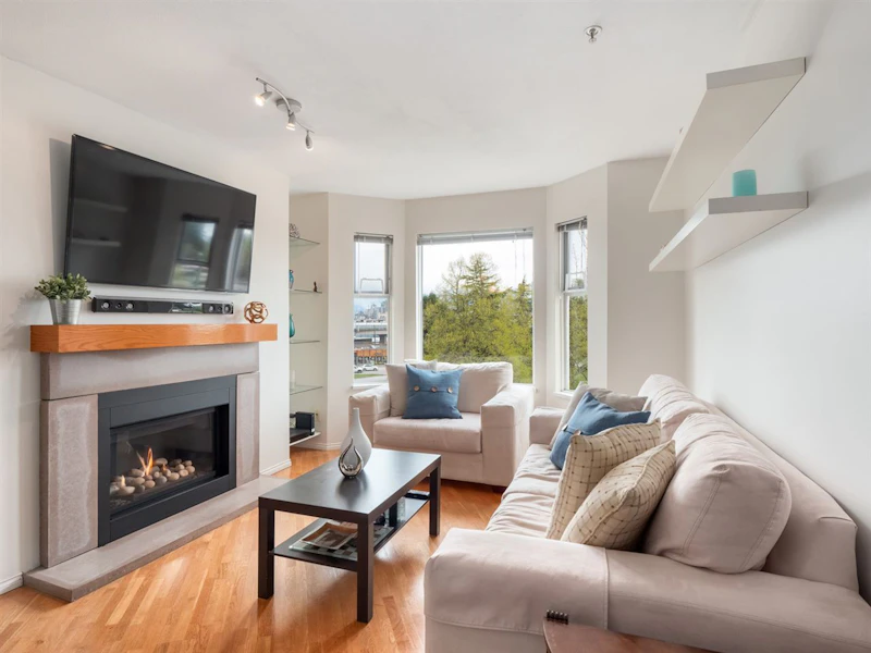 404 - 1562 W 5th Avenue, Vancouver BC V6J 5H9