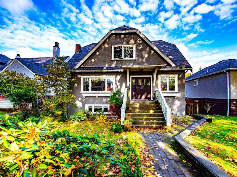 4047 W 15th Avenue, Vancouver BC V6R 3A2