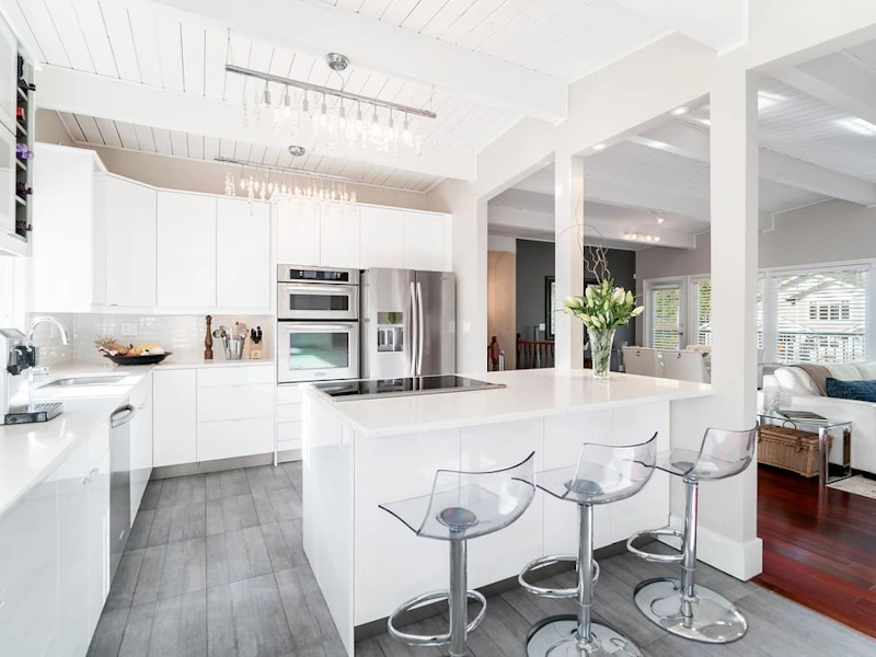 4458 Glencanyon Drive, North Vancouver BC V7N 4B6