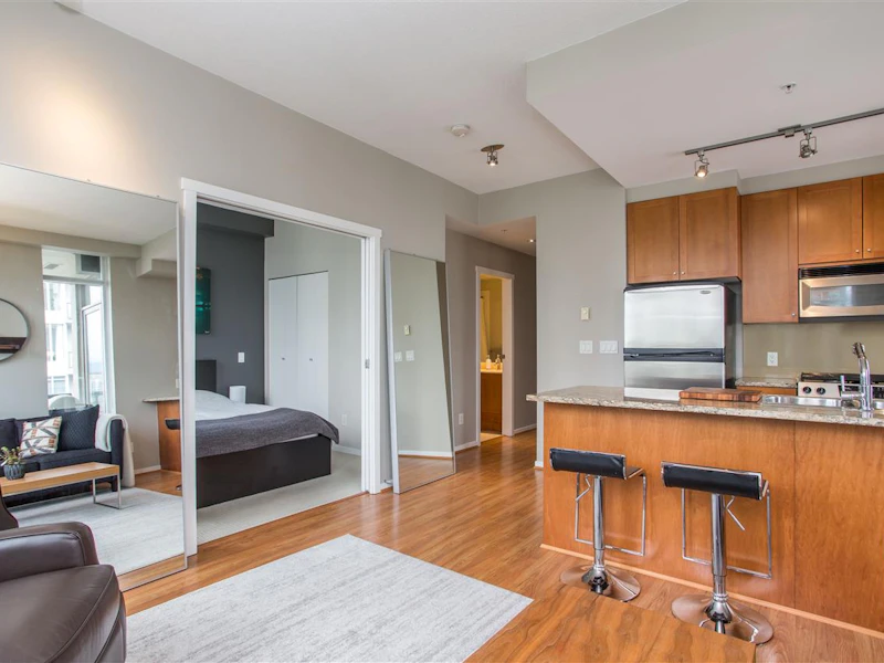 2302 - 1001 Homer Street, Vancouver BC V6B 1M9