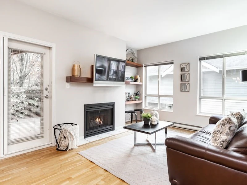 106 - 150 W 22nd Street, North Vancouver BC V7M 3M4