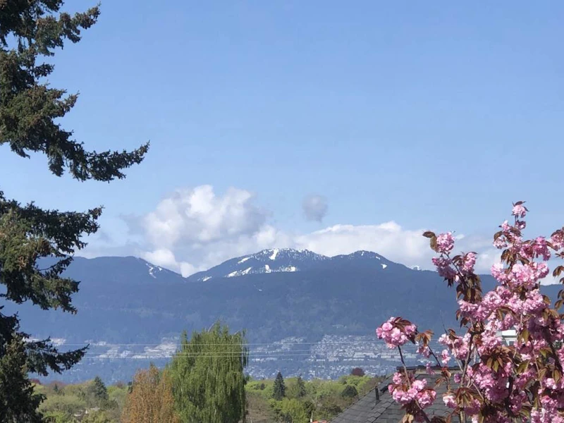 2406 Eddington Drive, Vancouver BC V6L 2G1