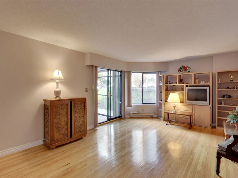 101 - 1520 Vidal Street, Surrey BC V4B 3T7