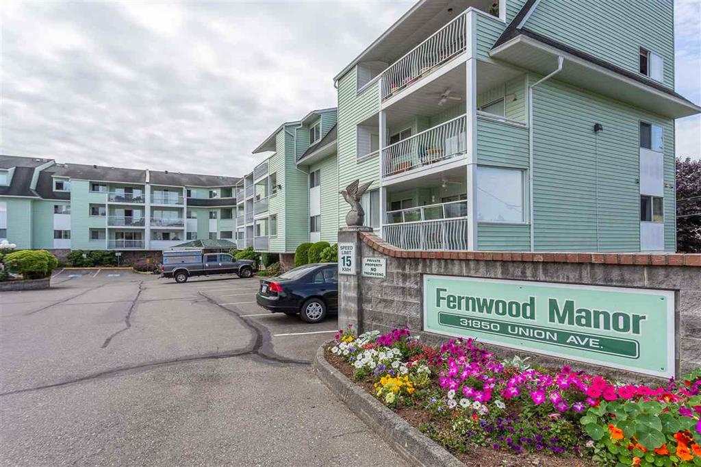 216-31850 Un Ave  