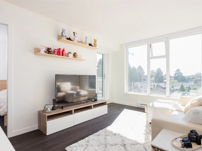609 - 5598 Ormidale Street, Vancouver BC V5R 4P9