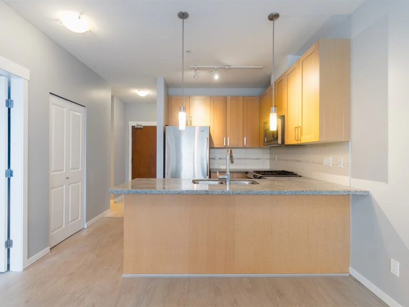 331 - 15988 26th Avenue, Surrey BC V3Z 5K3
