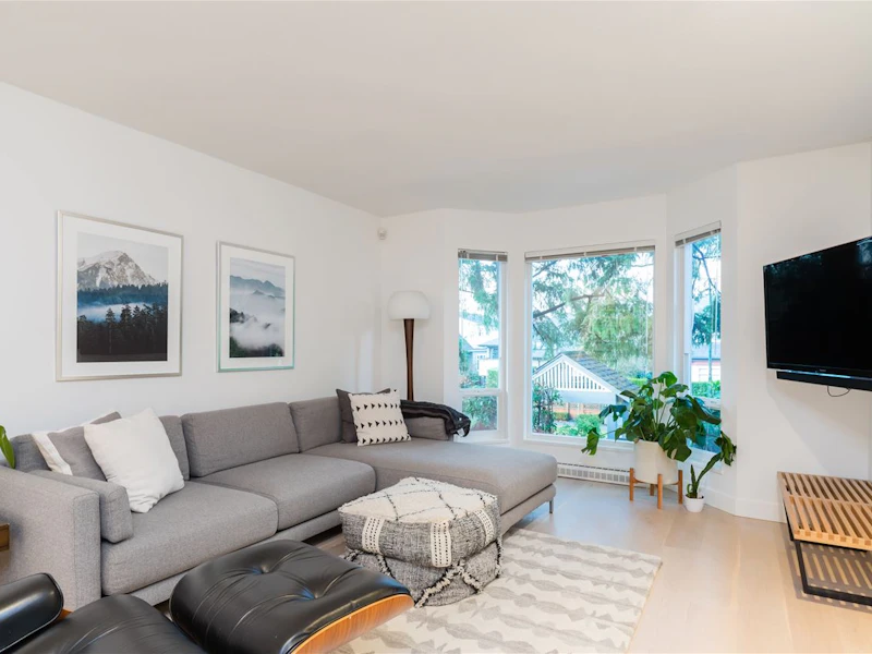 238 W 16th Avenue, Vancouver BC V5Y 1Y9
