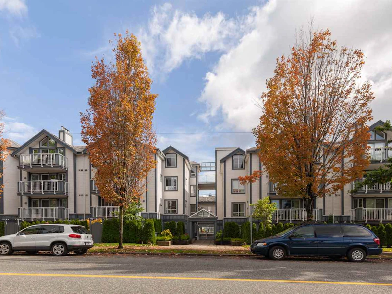 202 - 2736 Victoria Drive, Vancouver BC V5N 4L4