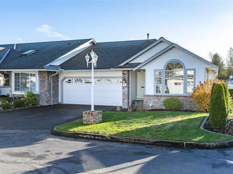6 - 33922 King Road, Abbotsford BC V2S 7N1