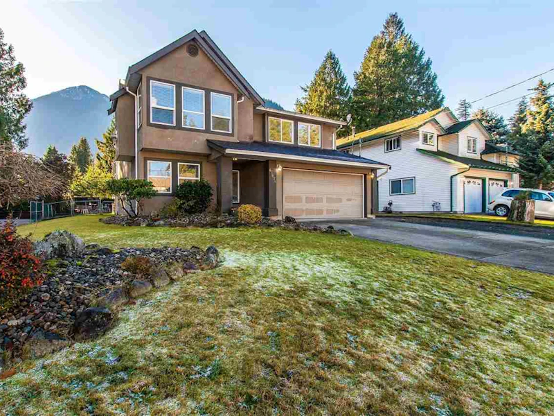 63674 Walnut Drive, Hope BC V0X 1L2