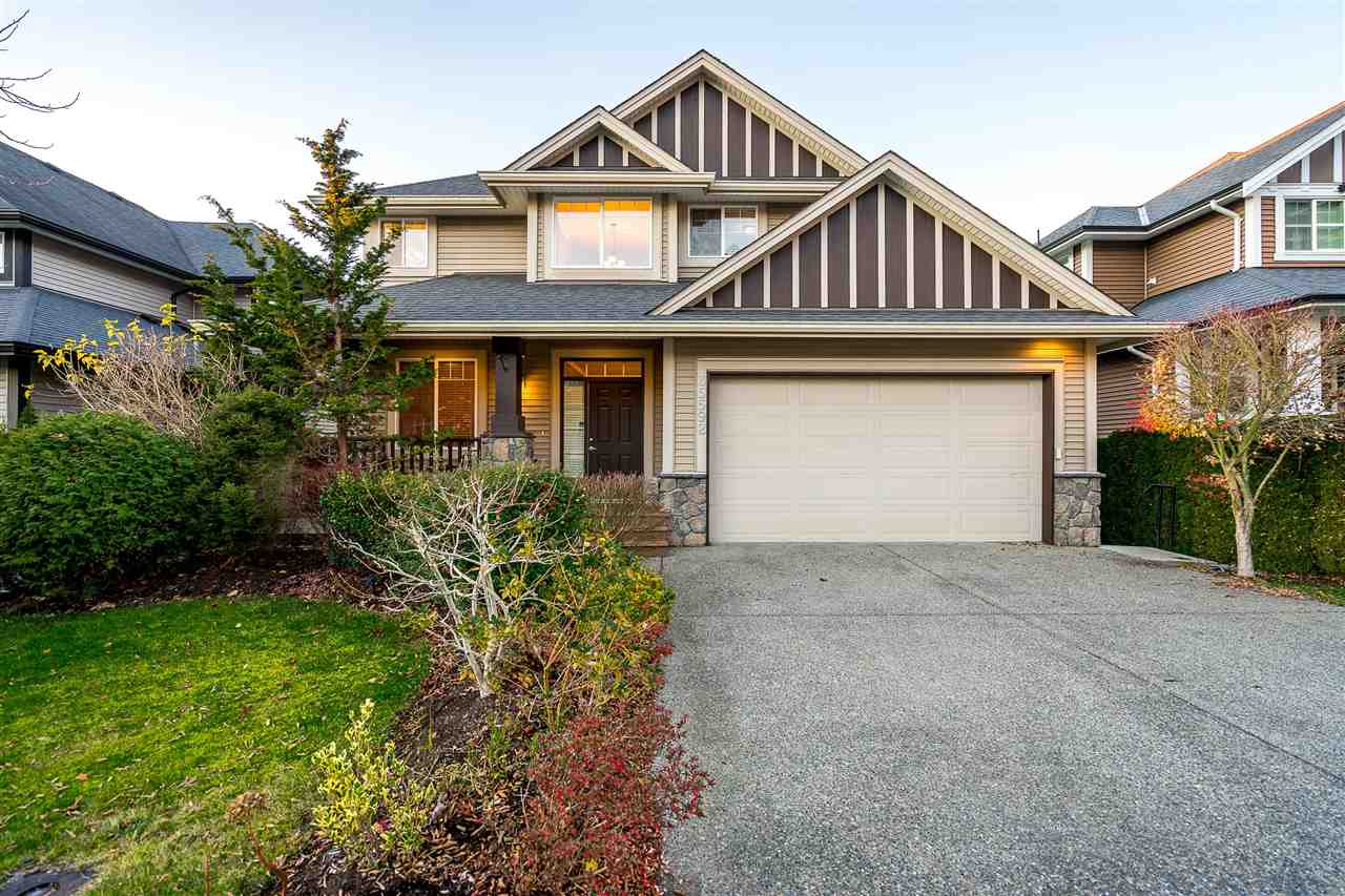 35592 Angus Cres  