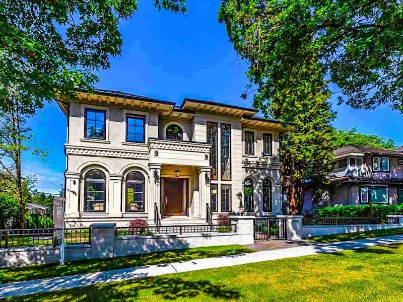 5037 Collingwood Street, Vancouver BC V6N 1S8
