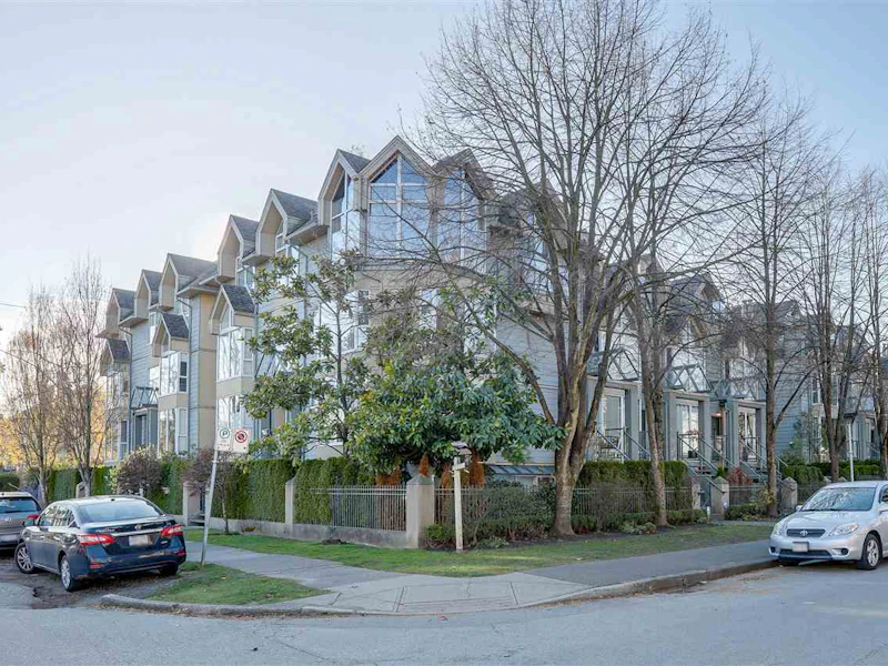 906 W 14th Avenue, Vancouver BC V5Z 1R4